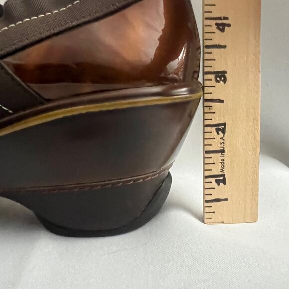 Jambu Women’s 10 CALI Marble Brown Patent Leather Platform Clogs - Picture 11 of 11